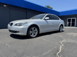 Used 2010 BMW 528i xDrive Sedan image 1