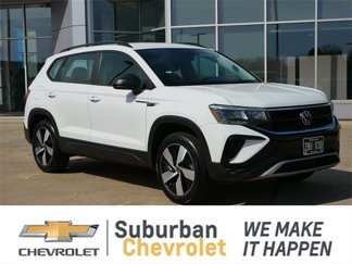 Used 2024 Volkswagen Taos S image 1