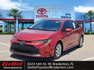 Certified 2022 Toyota Corolla LE image 1
