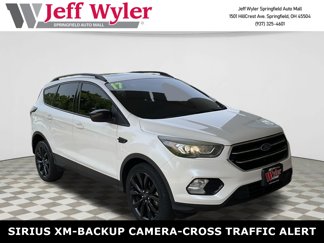Used 2017 Ford Escape SE w/ Equipment Group 201A image 1