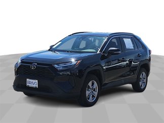 Used 2023 Toyota RAV4 XLE image 1