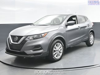Used 2020 Nissan Rogue Sport S image 1