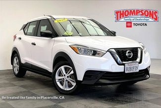 Used 2020 Nissan Kicks S image 1