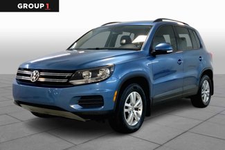Used 2017 Volkswagen Tiguan S image 1