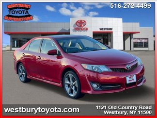 Used 2014 Toyota Camry SE image 1