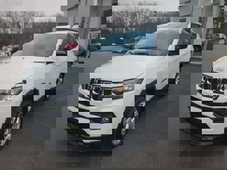 New 2025 Jeep Compass Latitude w/ Sun and Sound Group image 1