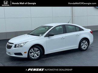 Used 2013 Chevrolet Cruze LS image 1