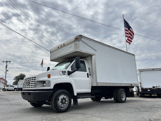 Used 2005 Chevrolet Kodiak C4500 2WD Regular Cab image 1