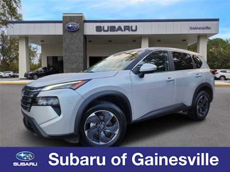 Used 2024 Nissan Rogue SV video 1