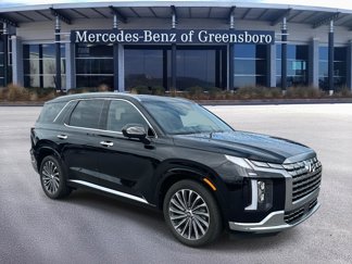 Used 2023 Hyundai Palisade Calligraphy image 1