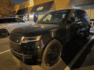 Used 2025 Land Rover Range Rover Autobiography image 1
