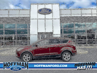 Used 2016 Ford Escape SE w/ Equipment Group 201A image 1