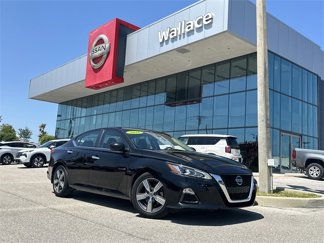 Certified 2021 Nissan Altima 2.5 SV image 1