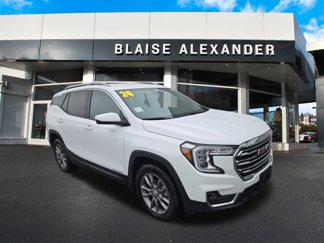 Used 2024 GMC Terrain SLT image 1