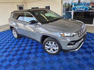 Used 2022 Jeep Compass Limited image 1
