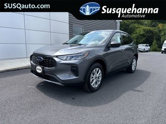 New 2025 Ford Escape Active image 1