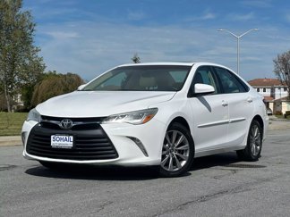 Used 2015 Toyota Camry XLE image 1