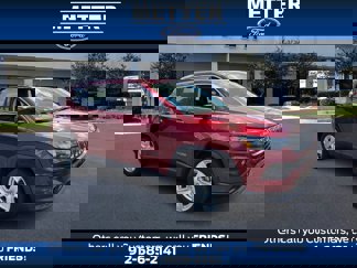 Used 2022 Jeep Compass Latitude image 1