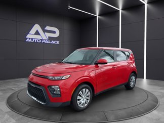 Used 2021 Kia Soul LX image 1