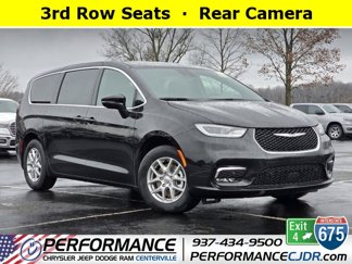New 2025 Chrysler Pacifica Select image 1
