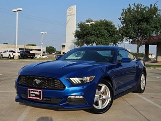 Used 2017 Ford Mustang Coupe image 1