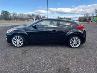 Used 2013 Hyundai Veloster w/ Style Pkg image 1