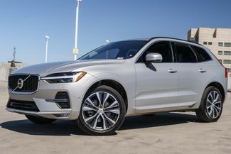 Used 2022 Volvo XC60 B5 Momentum w/ Advanced Package image 1