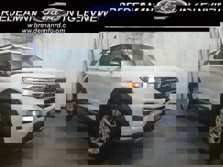 Certified 2022 Ford Explorer XLT w/ Equipment Group 202A image 1