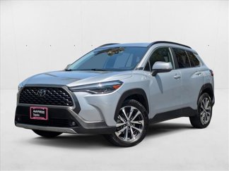Used 2023 Toyota Corolla Cross XLE image 1