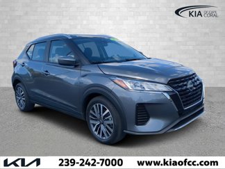Used 2024 Nissan Kicks SV image 1