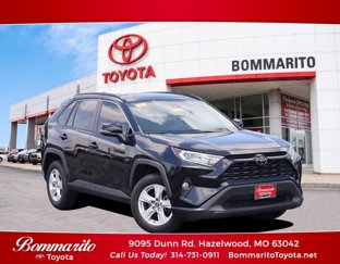 Used 2021 Toyota RAV4 XLE image 1