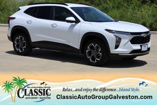 New 2025 Chevrolet Trax LT w/ Driver Confidence Package image 1