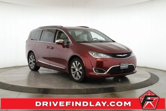 Used 2018 Chrysler Pacifica Limited w/ Tire & Wheel Group image 1