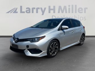 Used 2017 Toyota Corolla iM image 1