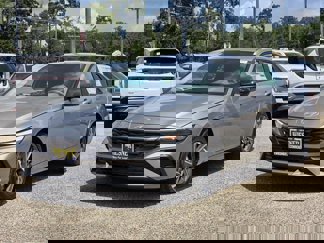 New 2025 Hyundai Elantra Sport image 1