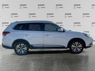Used 2020 Mitsubishi Outlander ES image 1
