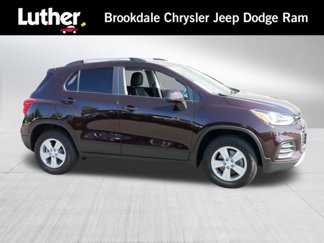 Used 2022 Chevrolet Trax LT w/ LT Convenience Package image 1