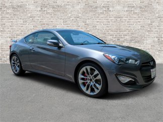 Used 2016 Hyundai Genesis Coupe 3.8 image 1