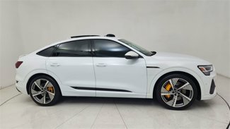 Used 2022 Audi e-tron Prestige image 1
