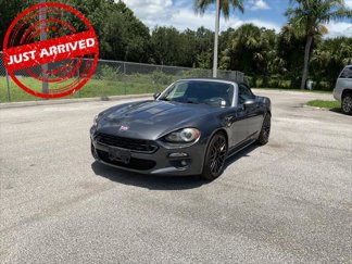 Used 2017 FIAT 124 Spider Lusso image 1