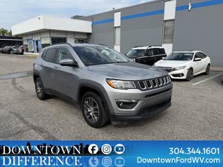 Used 2019 Jeep Compass Latitude image 1