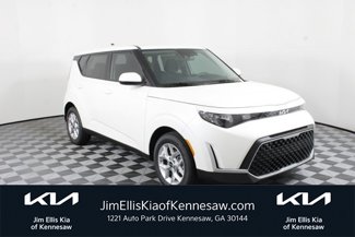 New 2025 Kia Soul LX image 1