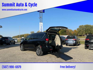 Used 2020 Chrysler Pacifica Touring-L Plus w/ Advanced Safetytec Group image 1