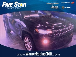 Used 2022 Jeep Compass Latitude image 1
