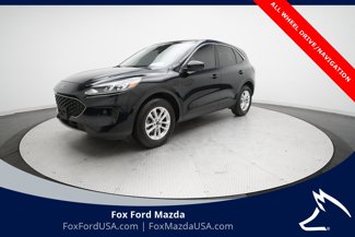 Used 2021 Ford Escape SE image 1