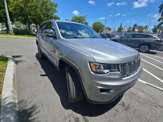 Used 2017 Jeep Grand Cherokee Limited image 1