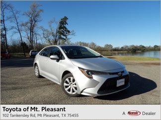 Used 2022 Toyota Corolla LE image 1
