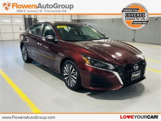 Used 2024 Nissan Altima 2.5 SV image 1