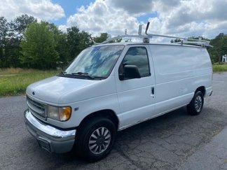 Used 2002 Ford E-150 and Econoline 150 image 1