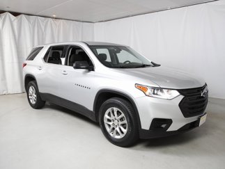 Used 2020 Chevrolet Traverse LS image 1